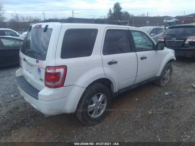 Photo 3 VIN: 1FMCU0DG2CKB57011 - FORD ESCAPE 