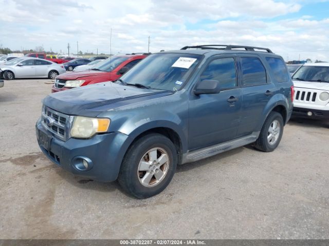 Photo 1 VIN: 1FMCU0DG3AKA45184 - FORD ESCAPE 