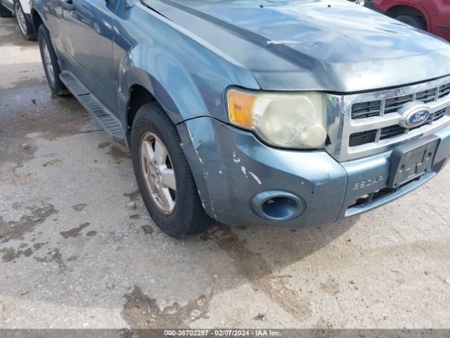 Photo 5 VIN: 1FMCU0DG3AKA45184 - FORD ESCAPE 