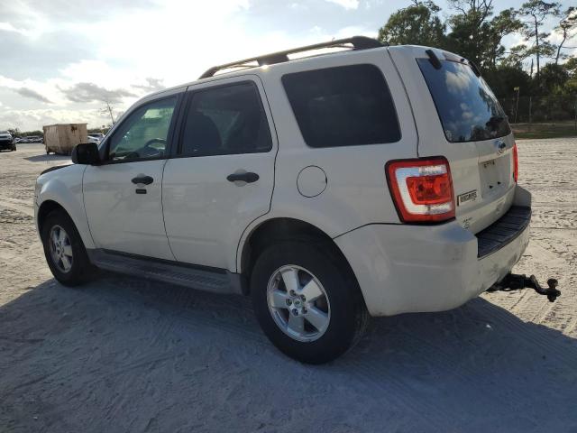 Photo 1 VIN: 1FMCU0DG3AKA95311 - FORD ESCAPE XLT 