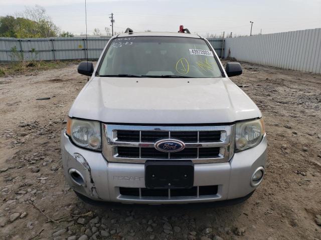 Photo 4 VIN: 1FMCU0DG3AKC48138 - FORD ESCAPE 