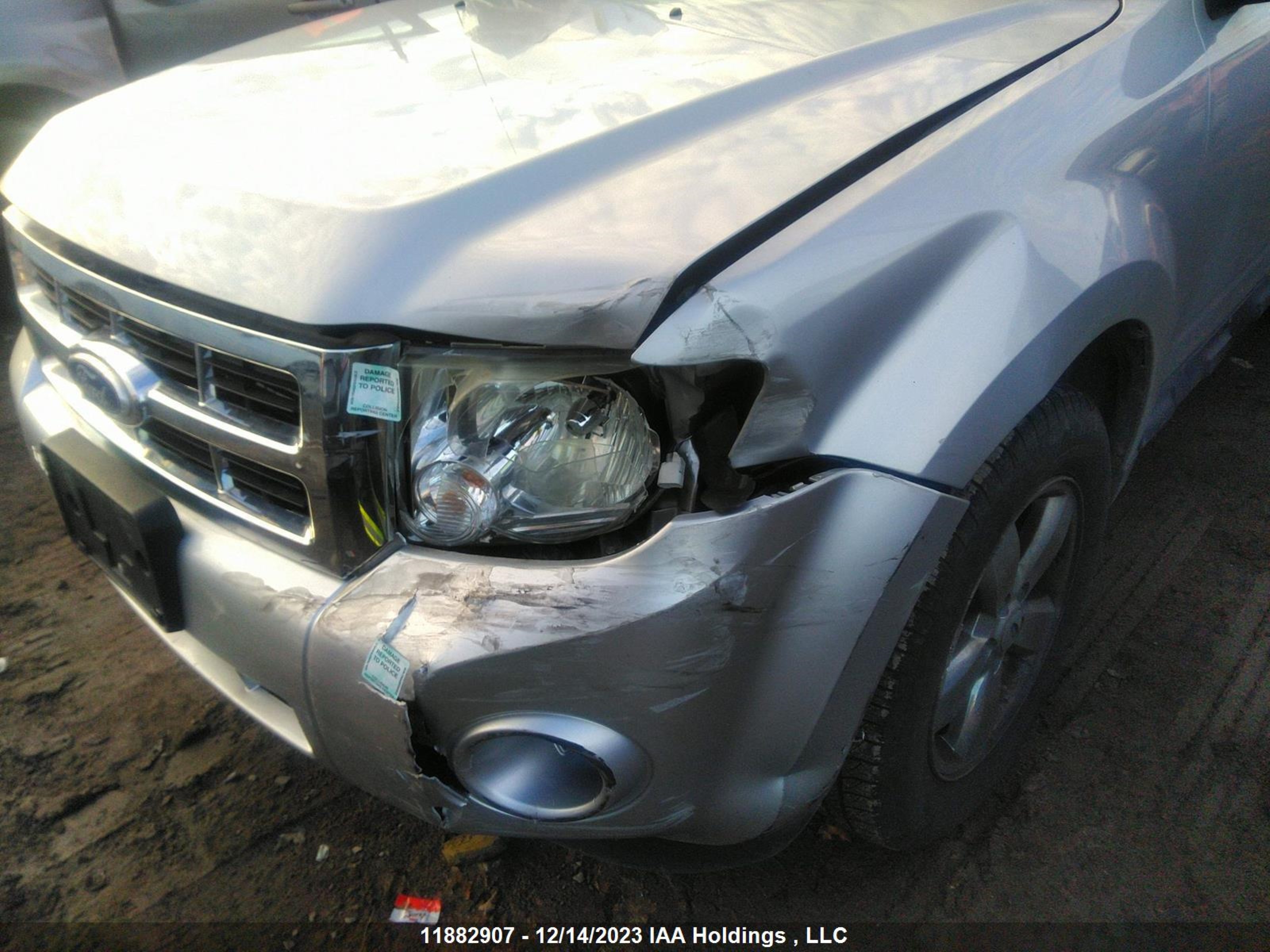 Photo 5 VIN: 1FMCU0DG3BKA15863 - FORD ESCAPE 