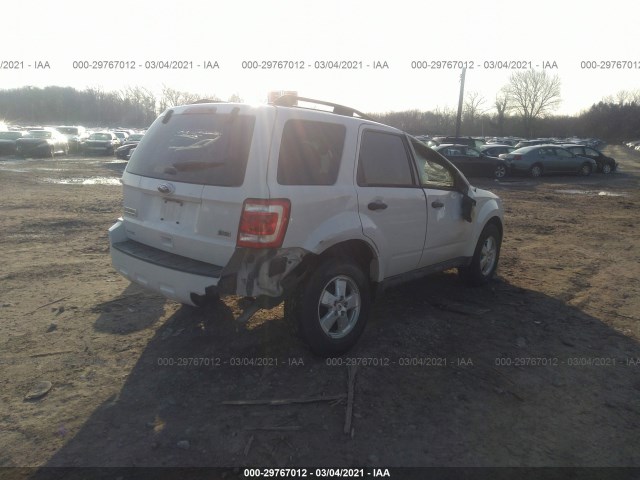 Photo 3 VIN: 1FMCU0DG3BKB32326 - FORD ESCAPE 