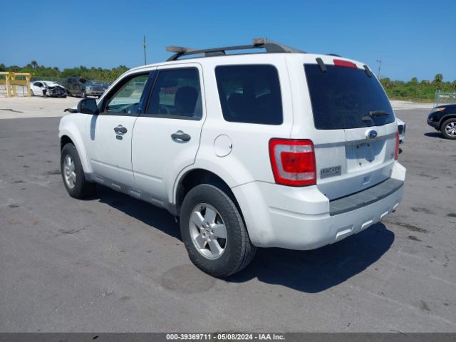 Photo 2 VIN: 1FMCU0DG3BKB73569 - FORD ESCAPE 