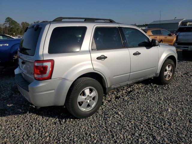 Photo 2 VIN: 1FMCU0DG3BKC71808 - FORD ESCAPE XLT 