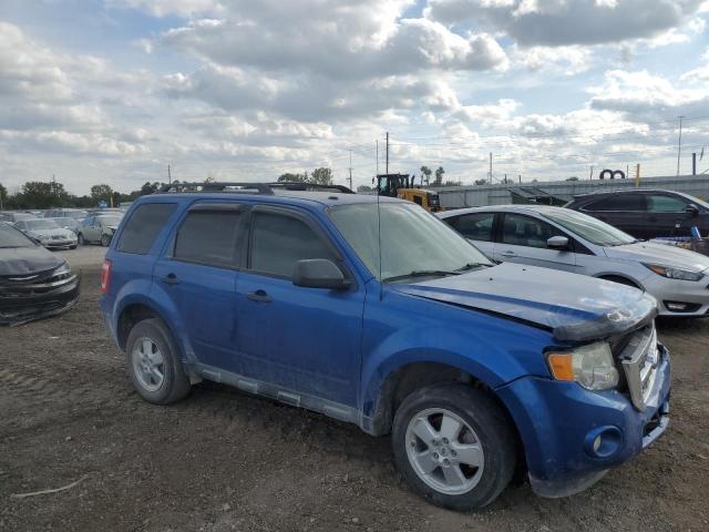 Photo 3 VIN: 1FMCU0DG3CKA93822 - FORD ESCAPE XLT 