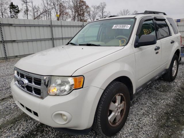 Photo 1 VIN: 1FMCU0DG4AKC81844 - FORD ESCAPE XLT 