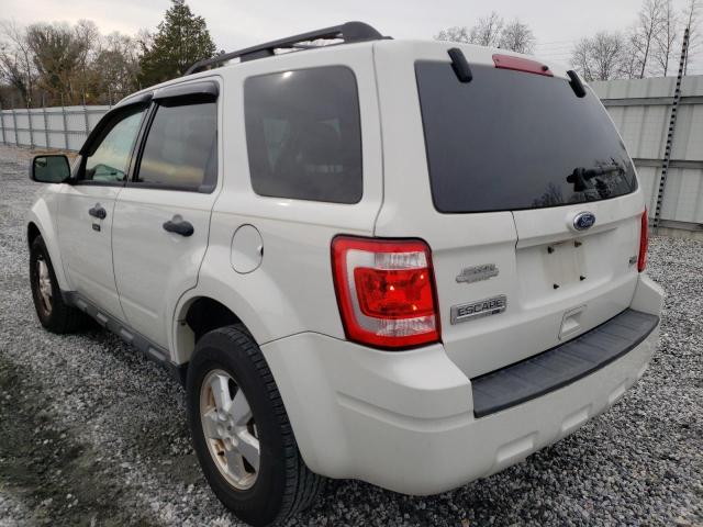 Photo 2 VIN: 1FMCU0DG4AKC81844 - FORD ESCAPE XLT 