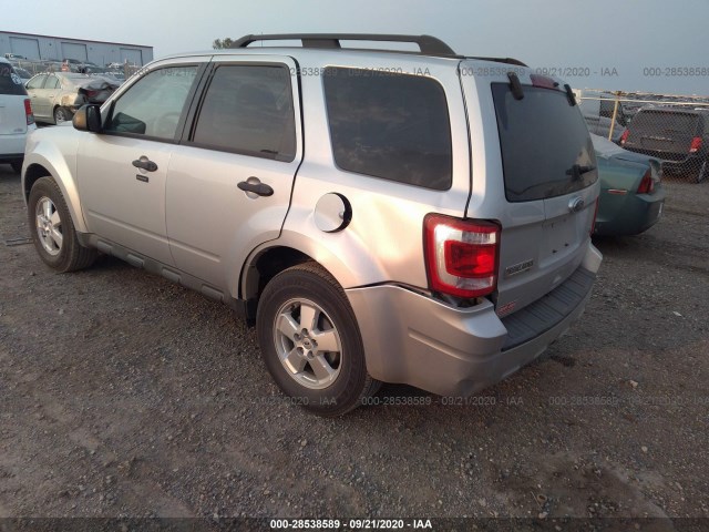 Photo 2 VIN: 1FMCU0DG4AKD45669 - FORD ESCAPE 