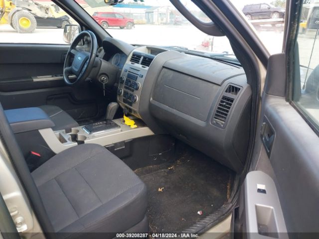 Photo 4 VIN: 1FMCU0DG4CKA54172 - FORD ESCAPE 