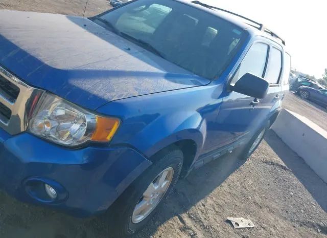 Photo 1 VIN: 1FMCU0DG4CKA93523 - FORD ESCAPE 