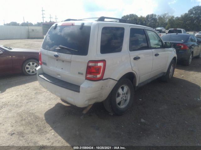 Photo 3 VIN: 1FMCU0DG4CKA93795 - FORD ESCAPE 