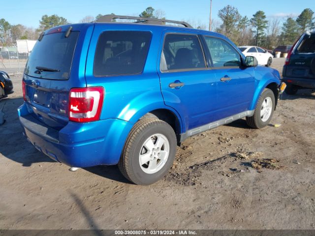 Photo 3 VIN: 1FMCU0DG4CKB10109 - FORD ESCAPE 