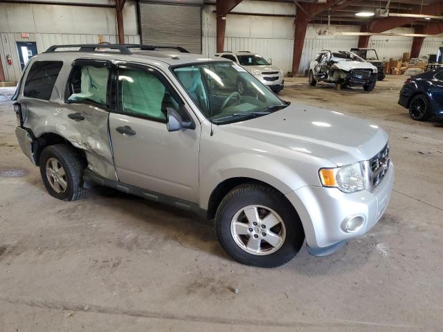 Photo 3 VIN: 1FMCU0DG4CKC37684 - FORD ESCAPE XLT 