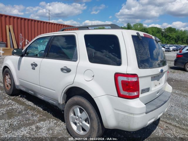 Photo 2 VIN: 1FMCU0DG4CKC52167 - FORD ESCAPE 