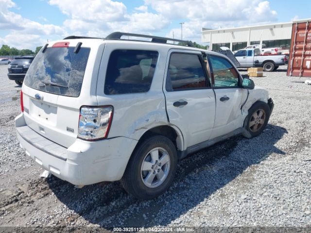 Photo 3 VIN: 1FMCU0DG4CKC52167 - FORD ESCAPE 