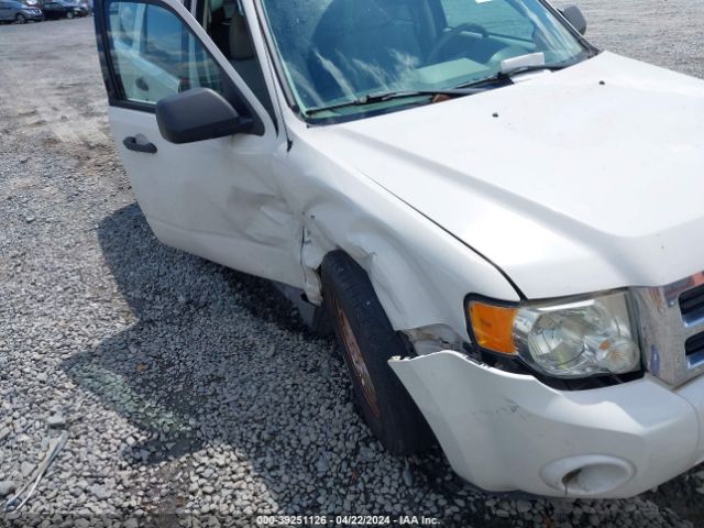 Photo 5 VIN: 1FMCU0DG4CKC52167 - FORD ESCAPE 