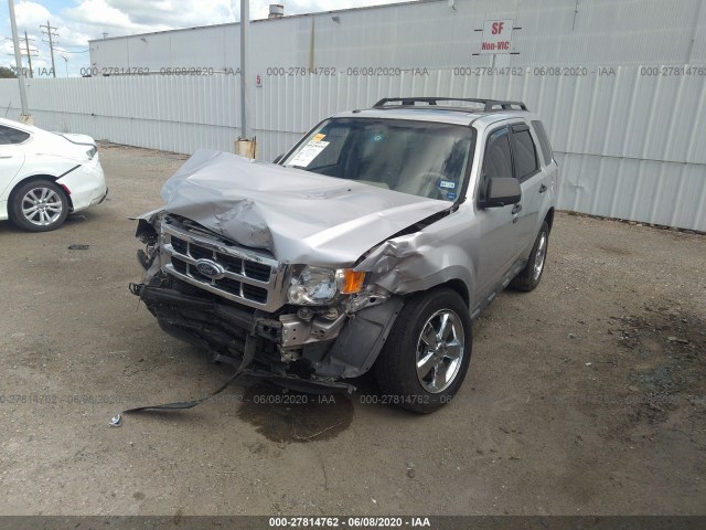 Photo 1 VIN: 1FMCU0DG5AKA32209 - FORD ESCAPE 