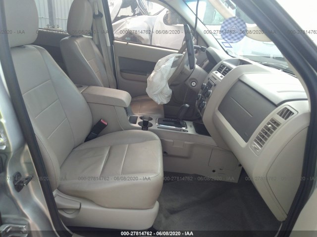 Photo 4 VIN: 1FMCU0DG5AKA32209 - FORD ESCAPE 