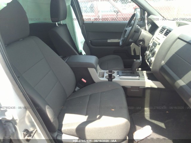 Photo 4 VIN: 1FMCU0DG5AKD16178 - FORD ESCAPE 