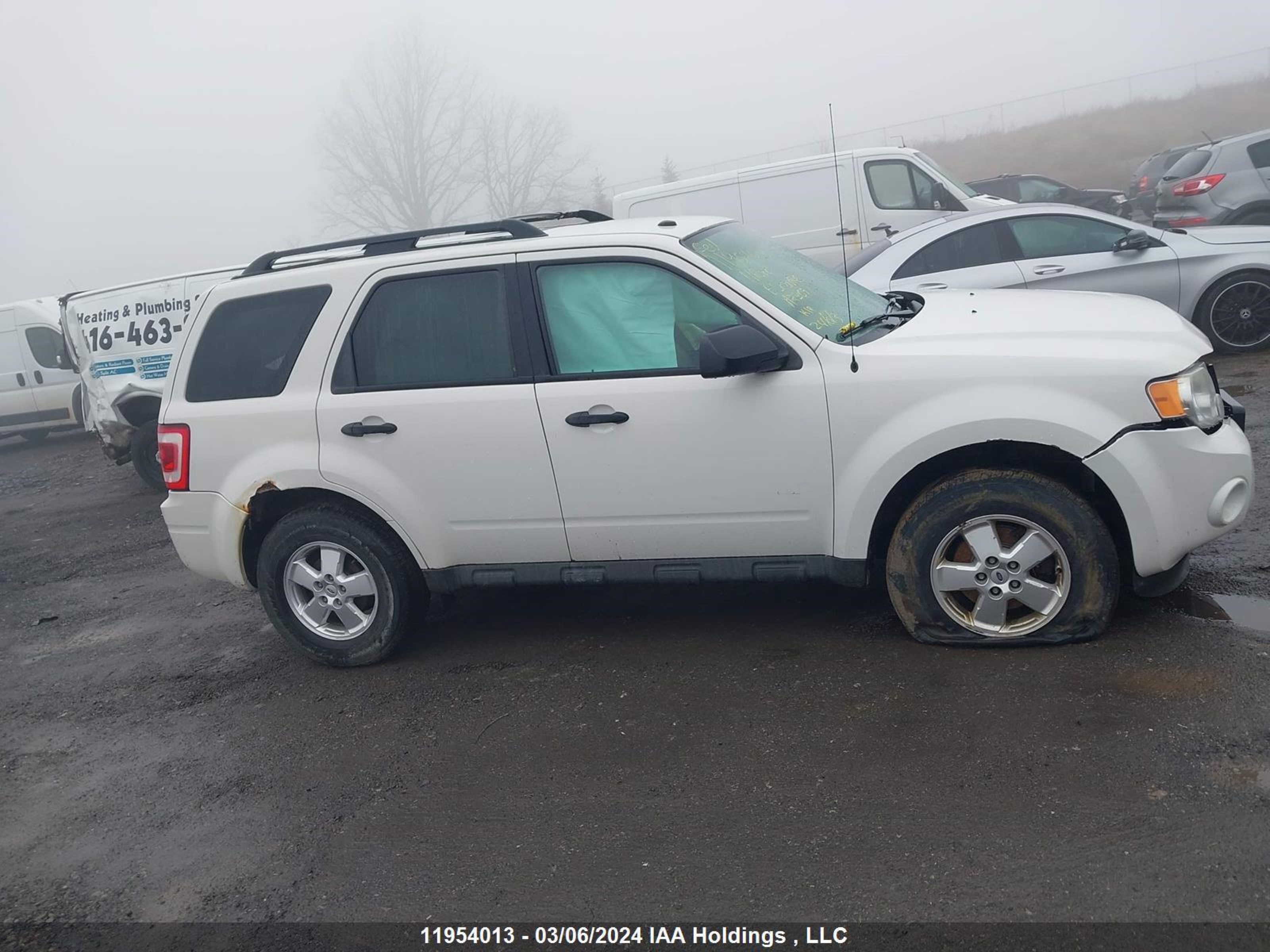 Photo 12 VIN: 1FMCU0DG5BKA23091 - FORD ESCAPE 