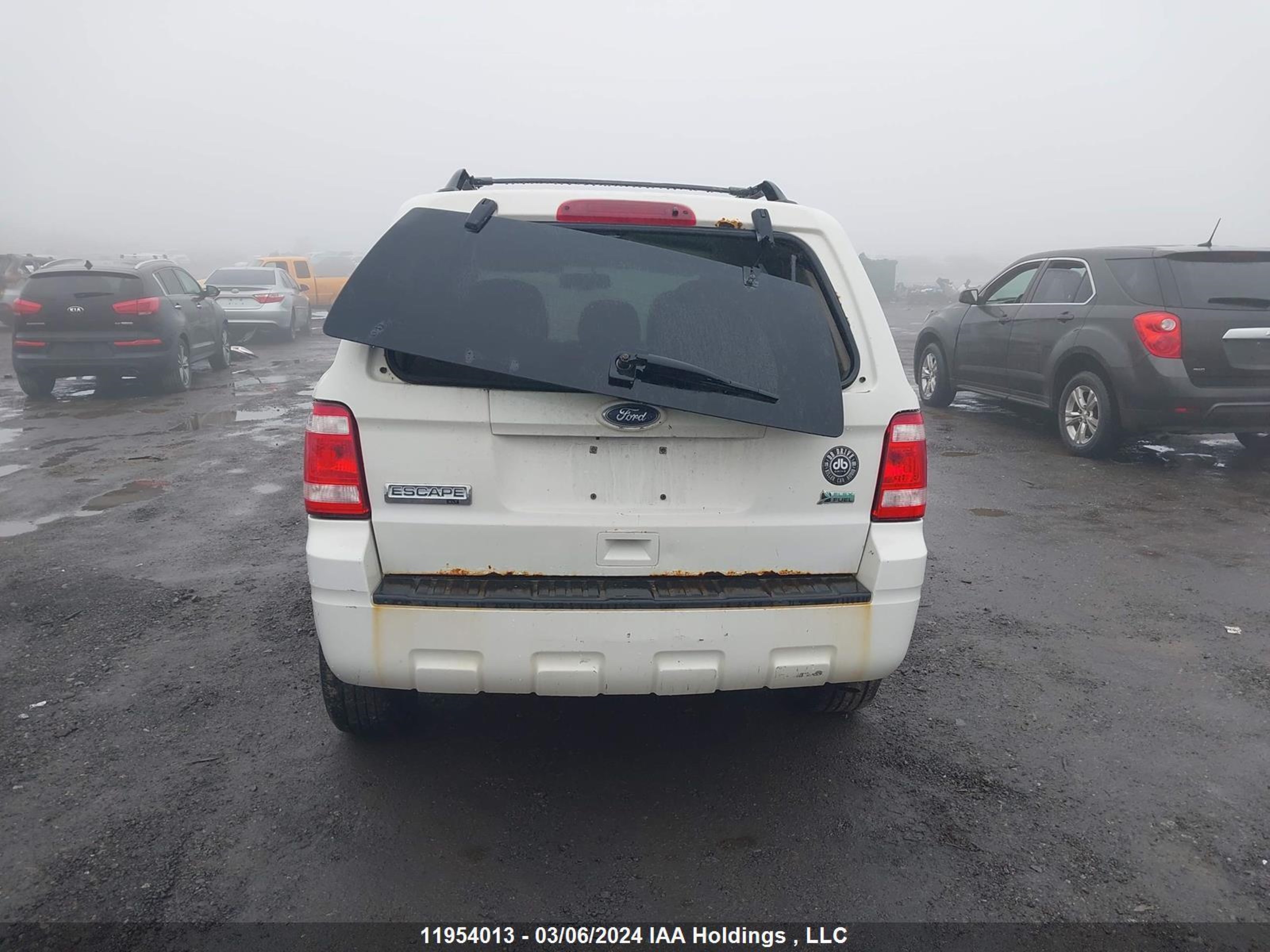 Photo 15 VIN: 1FMCU0DG5BKA23091 - FORD ESCAPE 