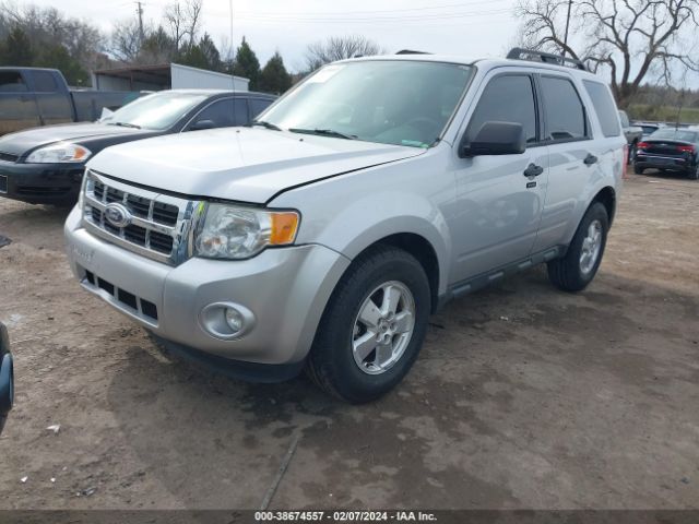 Photo 1 VIN: 1FMCU0DG5BKA86871 - FORD ESCAPE 