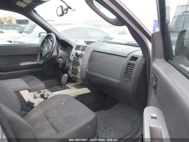 Photo 4 VIN: 1FMCU0DG5BKA86871 - FORD ESCAPE 