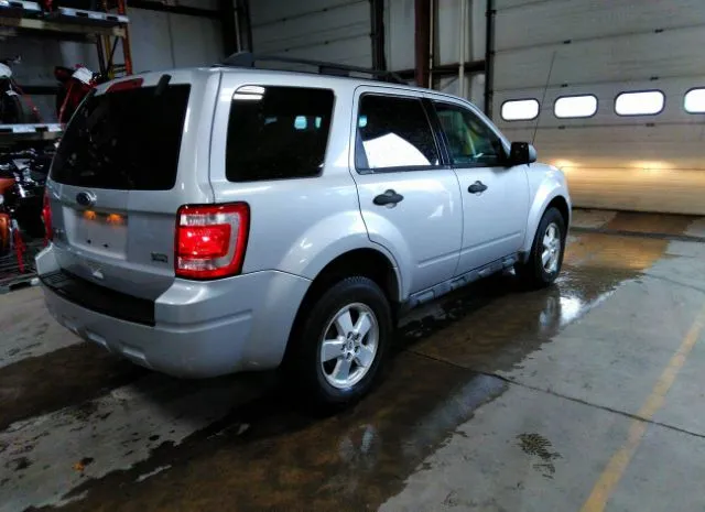 Photo 3 VIN: 1FMCU0DG5CKB07364 - FORD ESCAPE 