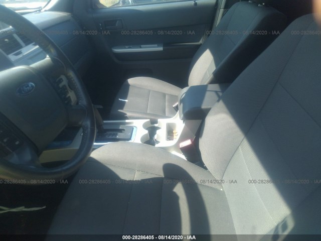 Photo 4 VIN: 1FMCU0DG5CKC24300 - FORD ESCAPE 