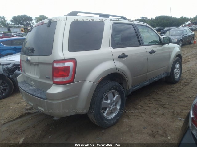 Photo 3 VIN: 1FMCU0DG6AKA42778 - FORD ESCAPE 