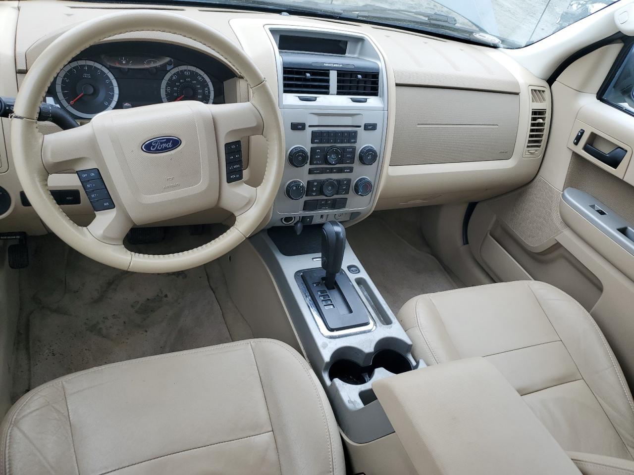 Photo 7 VIN: 1FMCU0DG6AKC66648 - FORD ESCAPE 