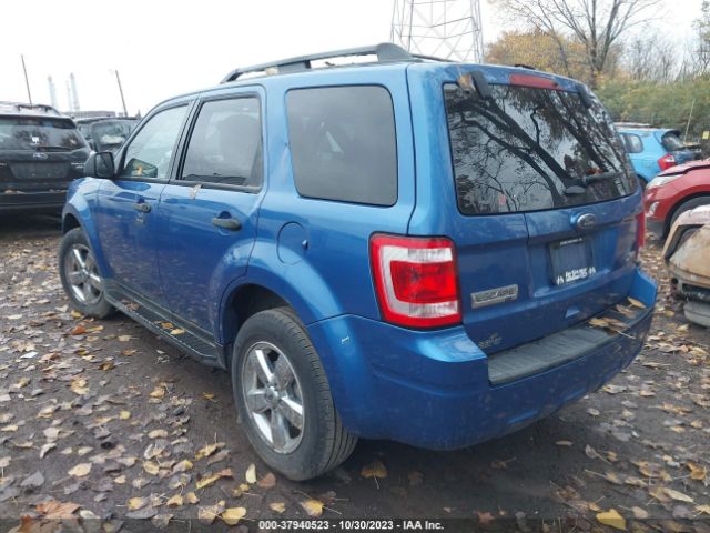 Photo 2 VIN: 1FMCU0DG6BKB12166 - FORD ESCAPE 