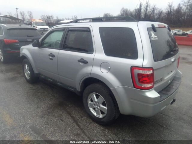 Photo 2 VIN: 1FMCU0DG6BKB87871 - FORD ESCAPE 