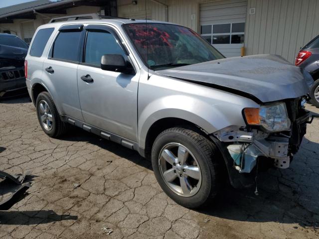 Photo 3 VIN: 1FMCU0DG6CKA34408 - FORD ESCAPE XLT 