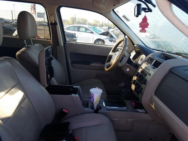 Photo 4 VIN: 1FMCU0DG7AKA28470 - FORD ESCAPE XLT 