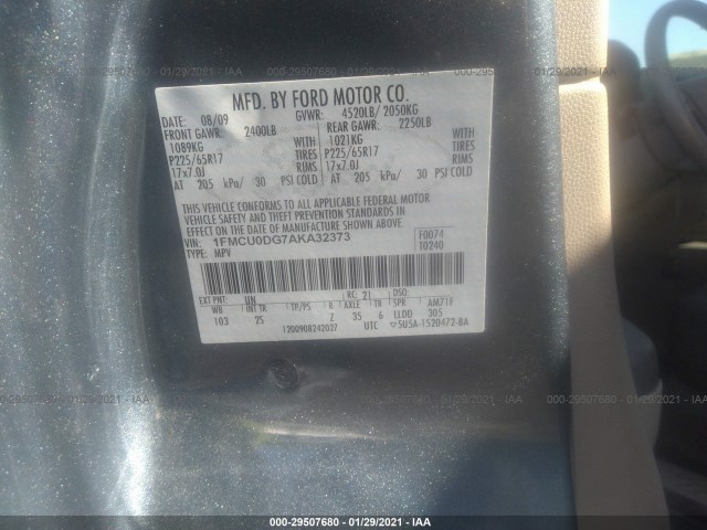 Photo 8 VIN: 1FMCU0DG7AKA32373 - FORD ESCAPE 