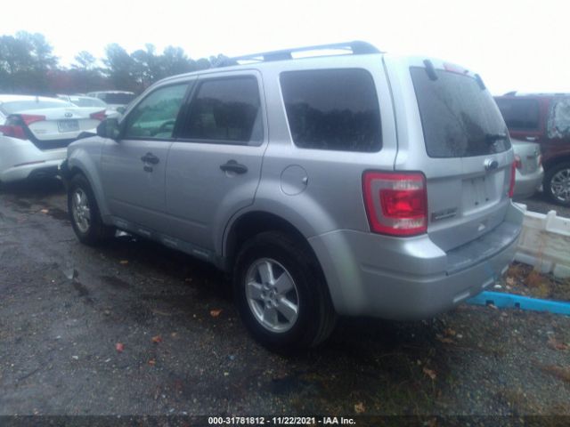 Photo 2 VIN: 1FMCU0DG7AKB22249 - FORD ESCAPE 