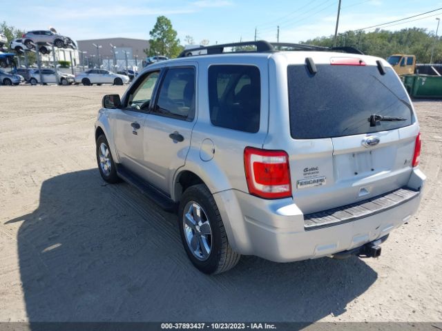 Photo 2 VIN: 1FMCU0DG7AKB79826 - FORD ESCAPE 