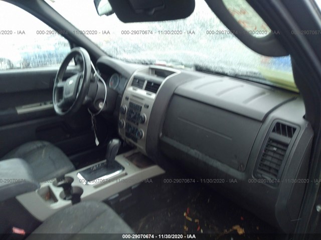 Photo 4 VIN: 1FMCU0DG7AKC29639 - FORD ESCAPE 