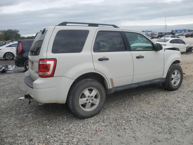 Photo 2 VIN: 1FMCU0DG7AKD34259 - FORD ESCAPE XLT 