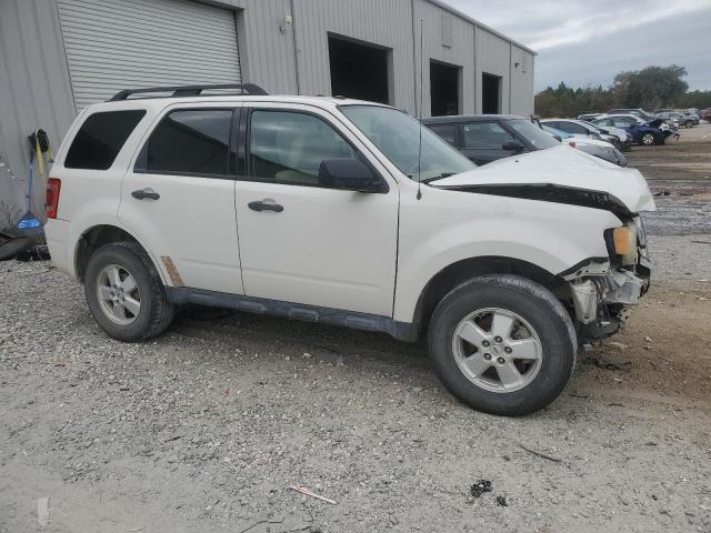 Photo 3 VIN: 1FMCU0DG7AKD34259 - FORD ESCAPE XLT 