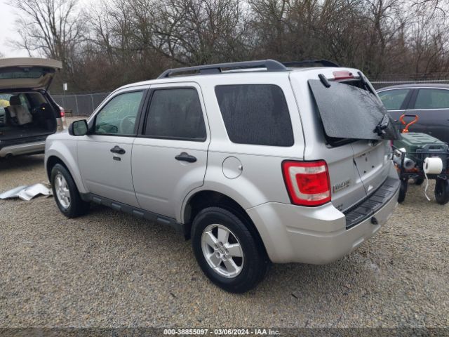 Photo 2 VIN: 1FMCU0DG7AKD40742 - FORD ESCAPE 