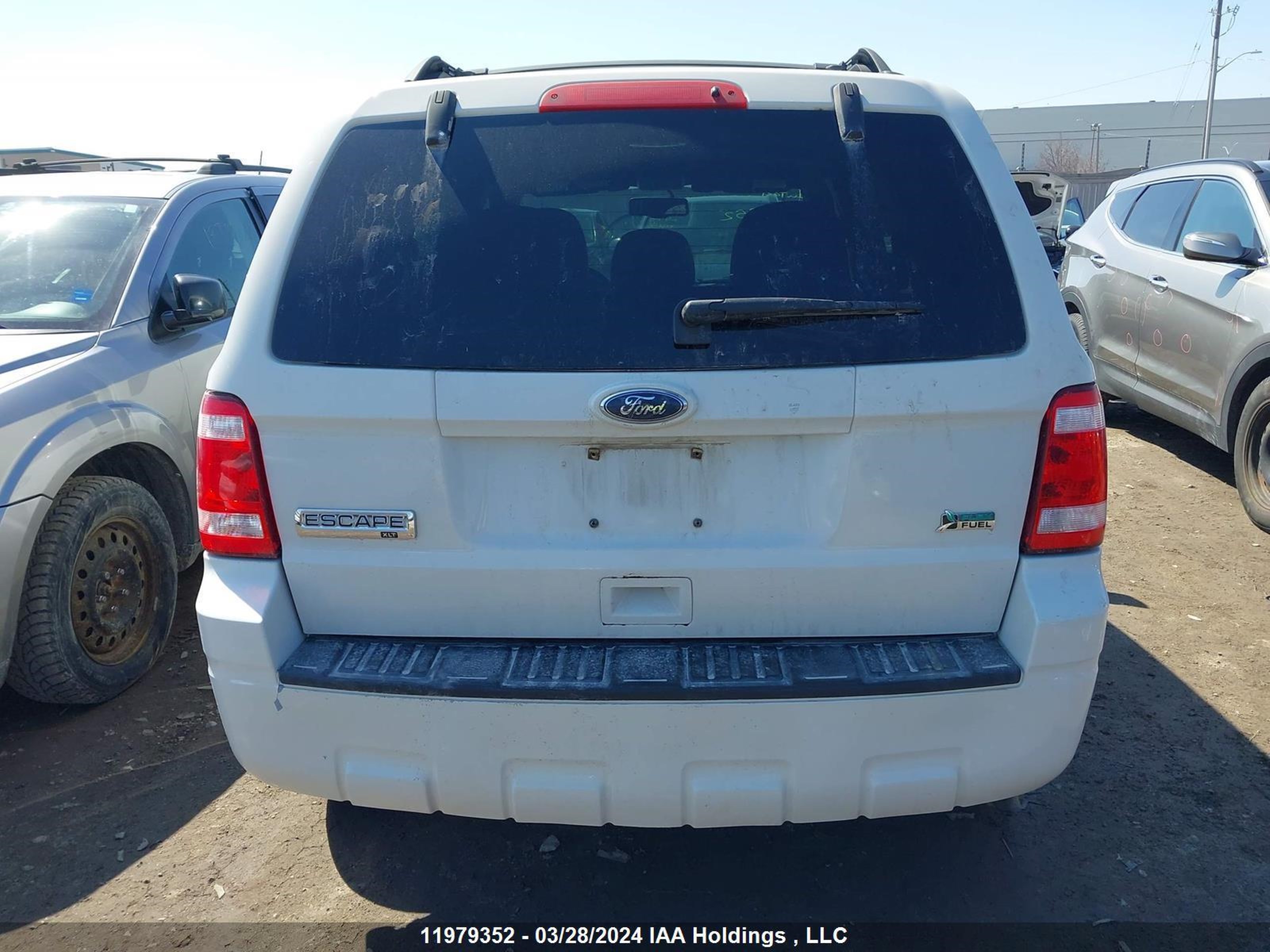 Photo 15 VIN: 1FMCU0DG7BKA15672 - FORD ESCAPE 