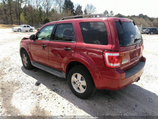 Photo 2 VIN: 1FMCU0DG7BKB57584 - FORD ESCAPE 