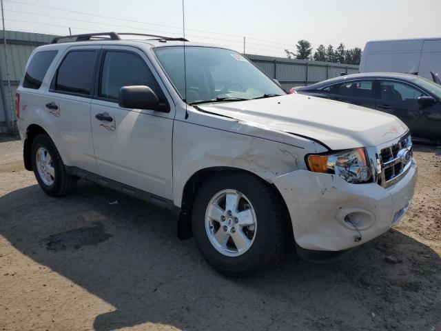 Photo 3 VIN: 1FMCU0DG7BKC70127 - FORD ESCAPE XLT 