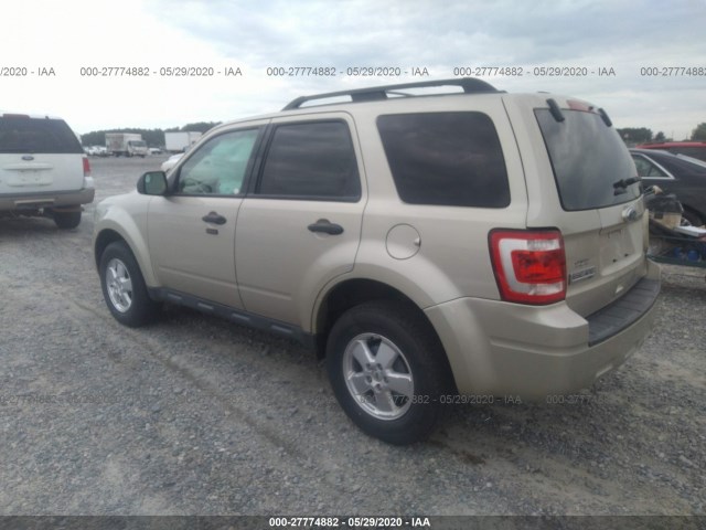 Photo 2 VIN: 1FMCU0DG7BKC70287 - FORD ESCAPE 