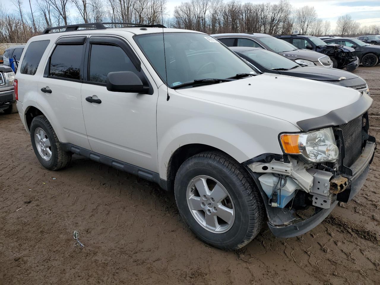 Photo 3 VIN: 1FMCU0DG7CKA68096 - FORD ESCAPE 