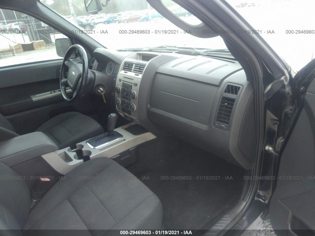 Photo 4 VIN: 1FMCU0DG8AKA08616 - FORD ESCAPE XLT 