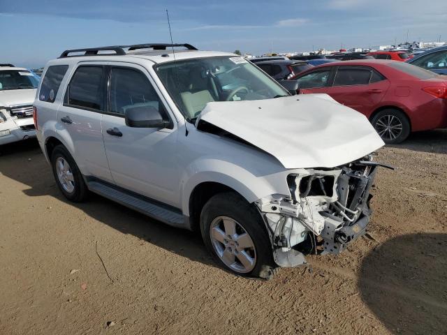 Photo 3 VIN: 1FMCU0DG8AKC08282 - FORD ESCAPE XLT 